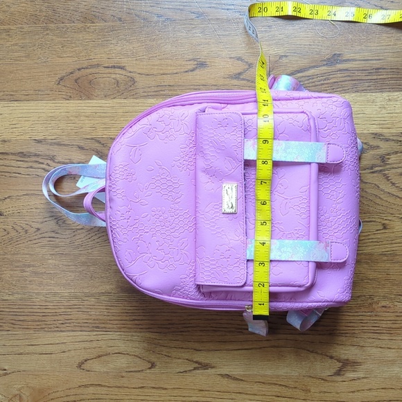 NWT Betsey Johnson LBSKYLAR Backpack In Pink - Picture 10 of 15